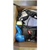 Image 2 : LARGE LOT OF LOST PROPERTY ITEMS
