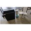 Image 1 : PLASTIC UNDER CABINET SORTING BINS