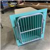 Image 1 : FIBERGLASS PET KENNEL 25" X25" X22"