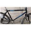 Image 2 : GIANT BOULDER 500 MOUNTAIN BIKE