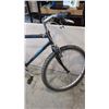 Image 3 : GIANT BOULDER 500 MOUNTAIN BIKE