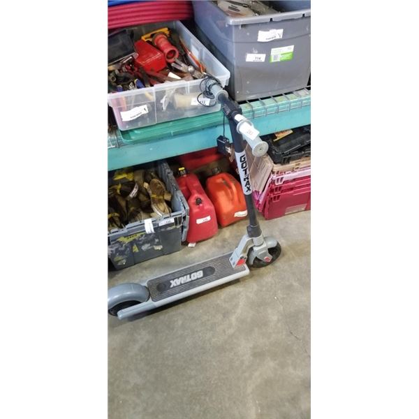 GO TRAX SCOOTER WITH CHARGER