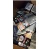 Image 2 : BOX OF ADHESIVE FELT PADS