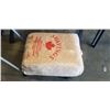 Image 2 : FOLDING PLATFORM DOLLY AND BAG OF NEW PET BEDDING