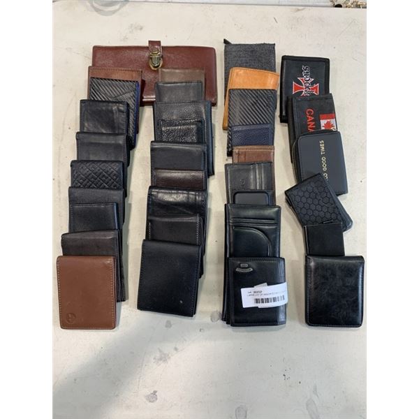 LARGE LOT OF ASSORTED MENS WALLETS