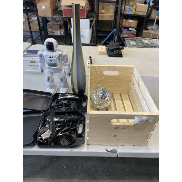 2 WAHL TRIMMER KITS, ROBOT, DISCO BALL, WOOD CRATE AND VASE ETC