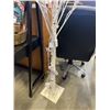 Image 2 : FIBRE OPTIC 7FT DECORATIVE TREE