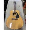 Image 1 : YAMAHA F310 ACOUSTIC GUITAR, DAMAGE TO BRIDGE