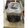 Image 3 : PET CARRIER, LITTER TRAY, LEASH AND TOY