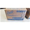 Image 2 : 2 CASES OF FOAMING SKIN CLEANSER, WITH PUMP NOZZLE