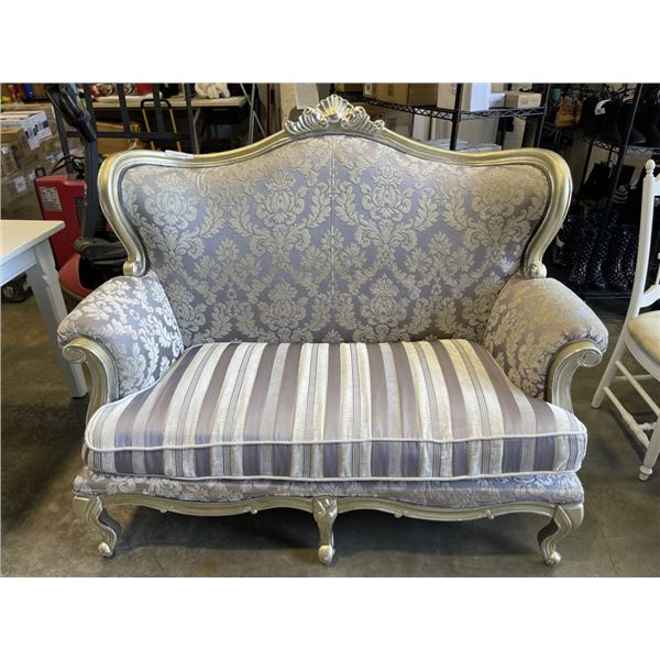 DECORATIVE ORNATE LOVESEAT