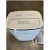 Image 2 : HONEYWELL PORTABLE AIR CONDITIONER WITH ACCESSORIES