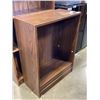 Image 2 : 6' AND 3' TALL BOOKSHELVES