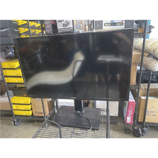 SAMSUNG TV ON STAND