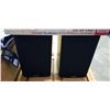 Image 2 : 2 PARADIGM BOOKSHELF SPEAKERS AND BLACK AND DECKER BREAD MAKER