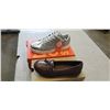 Image 2 : NEW CLARKS ASHLAND BUBBLE SIZE 7.5 AND LUCKY STEP SIZE 10 SHOES