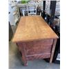 Image 3 : ANTIQUE VANITY DRESSER WITH CHAIR