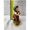 Image 3 : "Feeding Time" Hummel Figurine