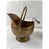 Image 3 : Vintage Copper Scuttle & Milk Jug
