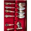 Image 2 : Heritage Silversmiths Box Cutlery Set