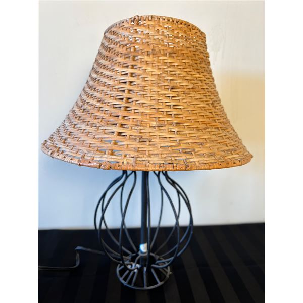 Decorative Wicker Table Lamp
