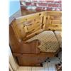 Image 7 : Dining Table & Bench