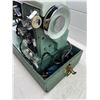 Image 2 : Baycrest Sewing Machine