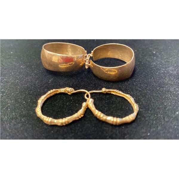 TWO PAIRS APPROX 10K HOOP EARRINGS (7.4G)