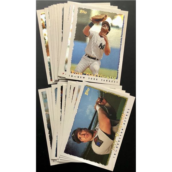 1995 TOPPS BASEBALL COLLECTION (25)