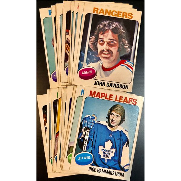 1975-76 O-PEE-CHEE NHL COLLECTION (25)