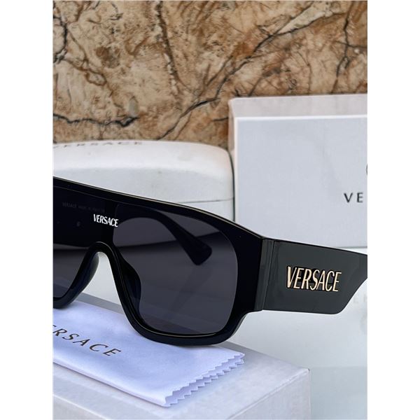 VERSACE MAN HIGH-END REPLICA SUNGLASSES. BRAND NEW IN BOX