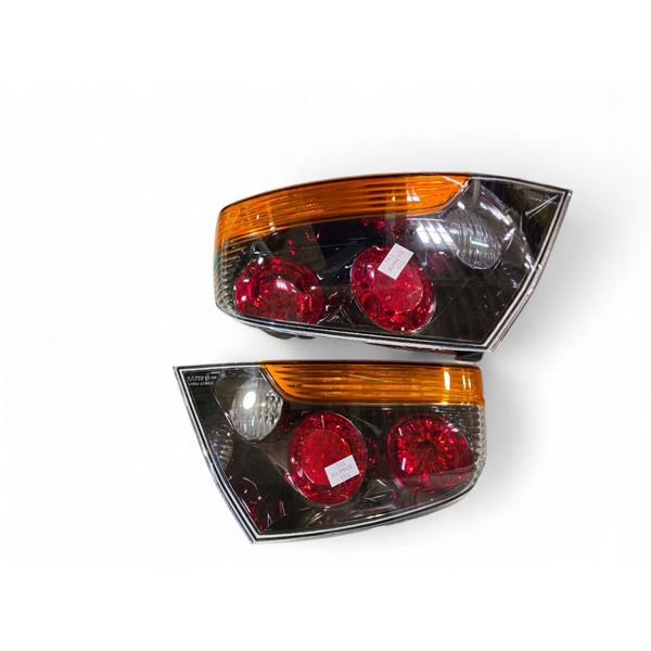 Set of 2 JDM Evo 8 MR Tail Lights