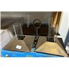 Image 3 : Group of 3 - 2x 5-Light Chandelier & Light Fixture