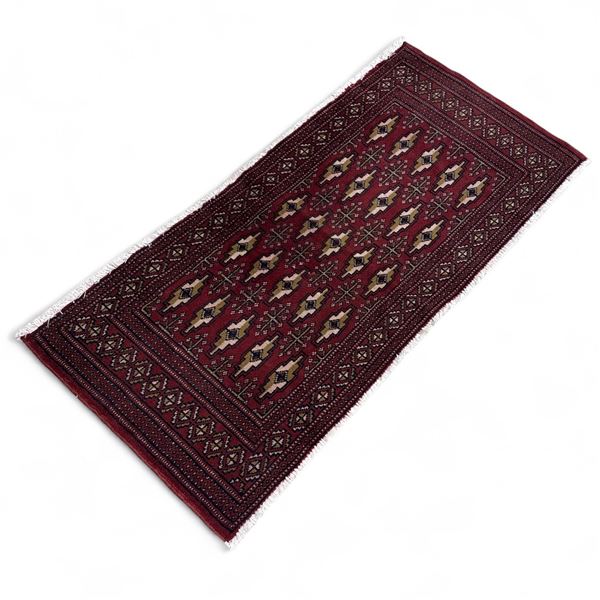Hand Knotted High Quality Persian Rug Made In Iran - 52x25"