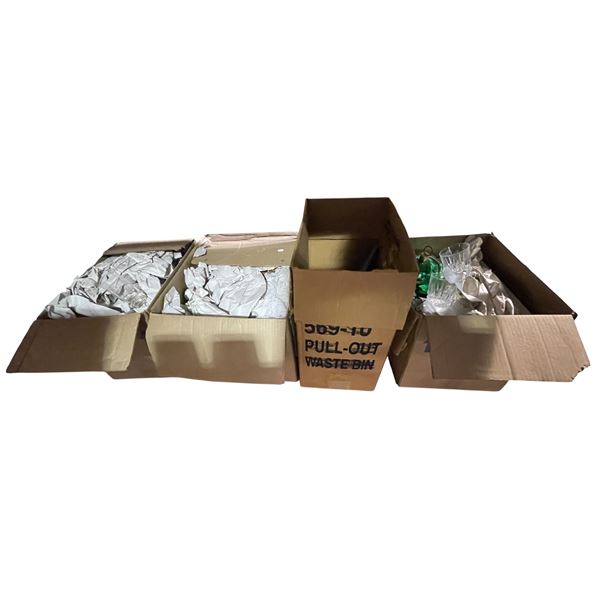 Group - Estate Collectables & Kitchen Wares