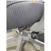 Image 3 : Set of 6 Fylica Grey Office Chairs