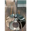 Image 3 : White Round Table with Metal Pedestal, Approx. 23.5" Diameter