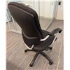 Image 3 : Set of 3 Office Chairs with Armrests