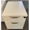 Image 3 : Set of 2 Beige Two-Drawer Filing Cabinets with Key