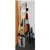 Image 1 : LARGE LOT OF FLOOR CLEANING TOOLS INCLUDING