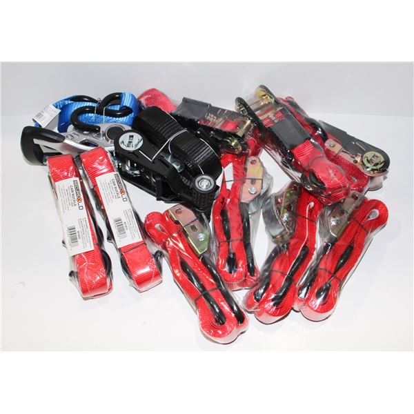 LOT OF ASSORTED TIE DOWN STRAPS
