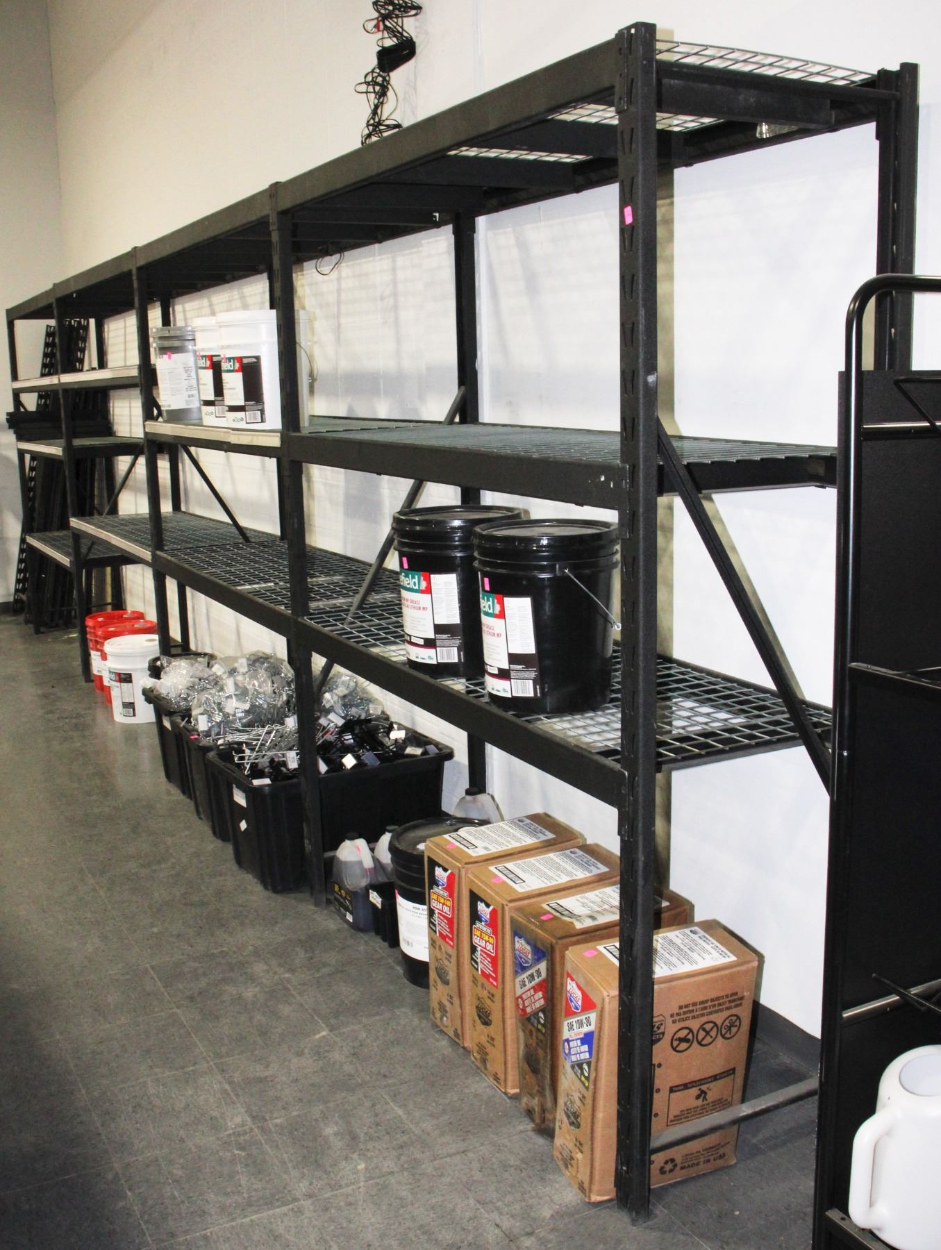 ADJUSTABLE/ EXPANDABLE BLACK METAL STORAGE RACKING