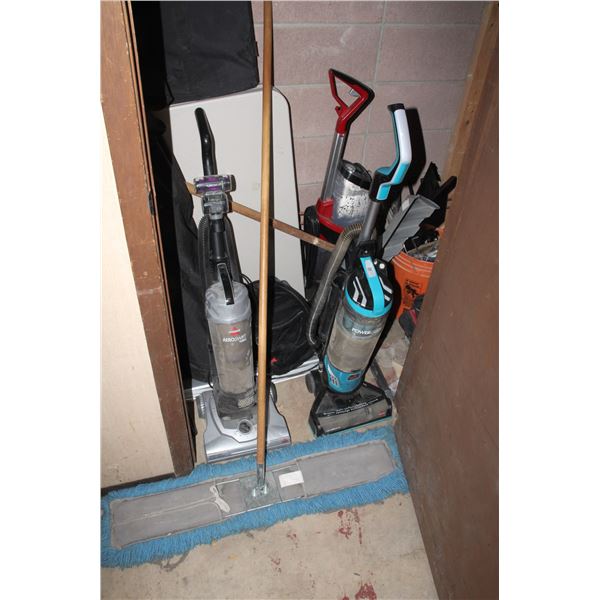 CONTENTS OF CLEANING/ STORAGE ROOM INCLUDING