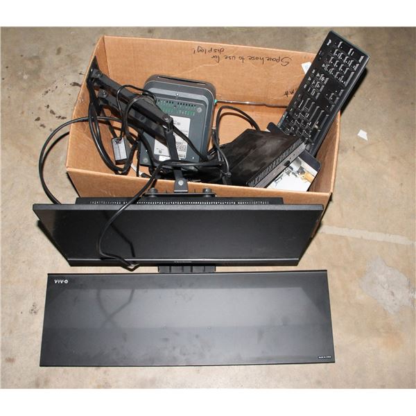HP ELITEDESK COMPUTER WITH MONITOR, KEYBOARD,