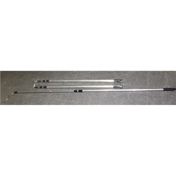 EXTENDIBLE RETAIL HOOK