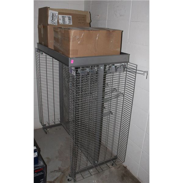 RETAIL DISPLAY ON WHEELS