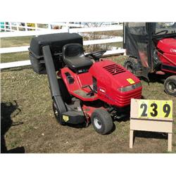 Toro Wheelhorse w/bagger
