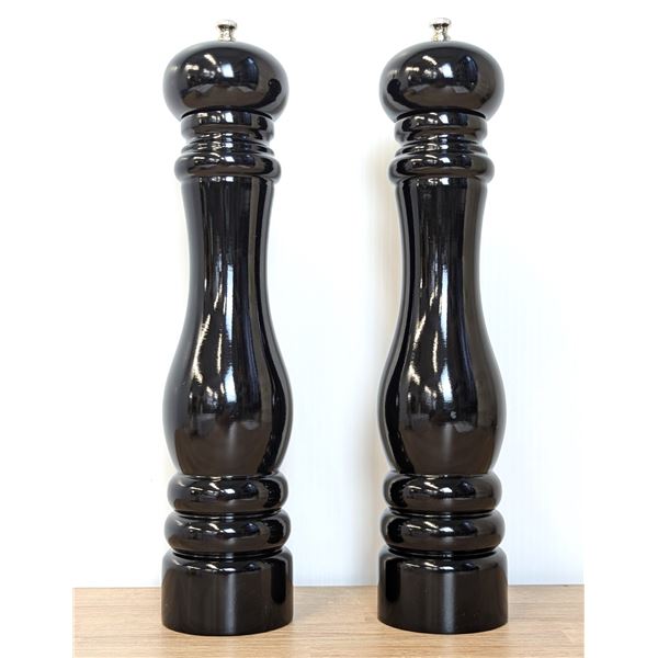 12" H Pepper Mills - Lot of 2| L6CR5