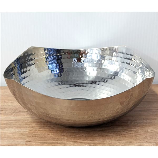 67oz Hammered Stainless Steel Serving Bowl, AM SBH5| L6CR5