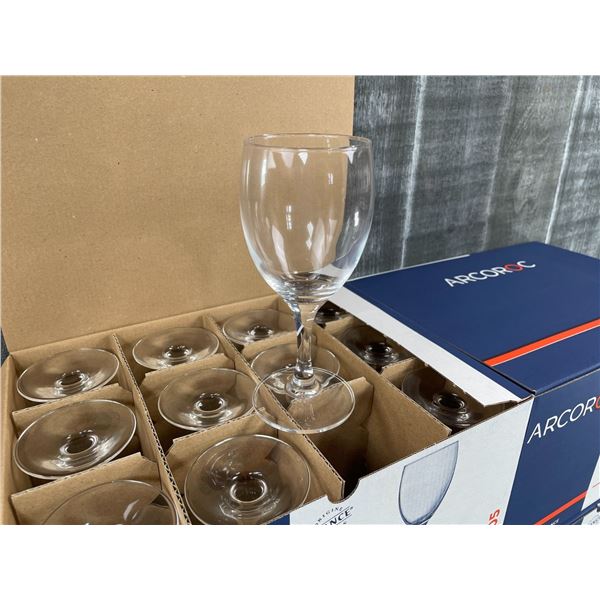 8.25oz Elegance Wine Glasses, Arcoroc 37405 - Lot of 48| L5L5